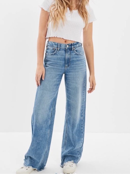 American Eagle Outfitters Denim - American Eagle Dreamy Drape Super High Rise Baggy Wide Leg Jeans - Size 8 LONG